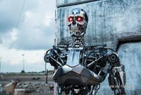 terminator-genezis-t-800-kadry-iz-filma.jpg